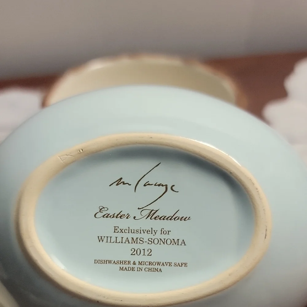 Williams Sonoma Easter Meadow Cream and Brown Ramekins